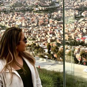 Meet your Posher, Briana